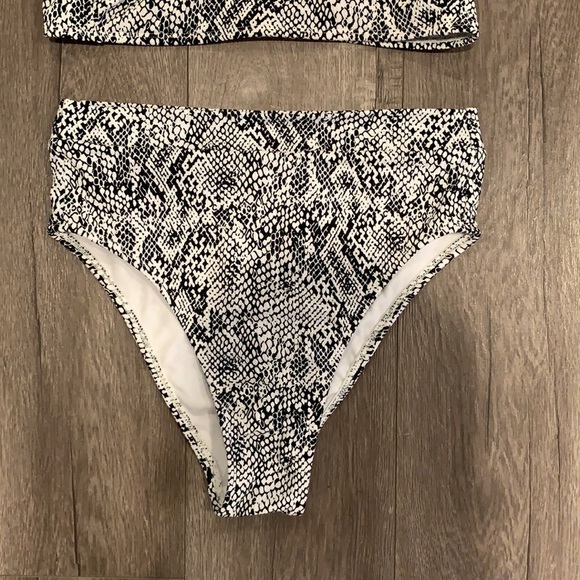 Xharation black and white bikini - Picture 3 of 6